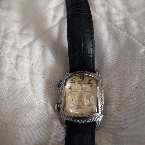 vintage invictadiamond watch